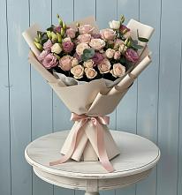 Букет цветов из:  Розы и Лизиантусы в Большом Селе