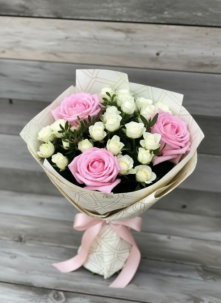 Букет цветов из: Розы в Большом Селе