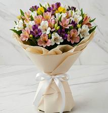 Букет цветов из:  Альстромерии в Большом Селе