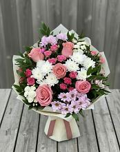 Букет цветов из:  Альстромерии, Гвоздики, Розы и Хризантемы в Большом Селе