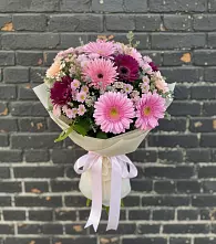 Букет цветов из:  Герберы и Хризантемы в Большом Селе