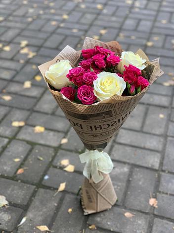 Букет цветов из: Розы в Большом Селе