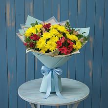 Букет цветов из:  Альстромерии и Хризантемы в Большом Селе