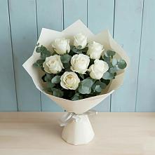 Букет Белые розы в Эвкалипте в Большом Селе