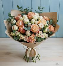 Букет цветов из:  Альстромерии и Розы в Большом Селе