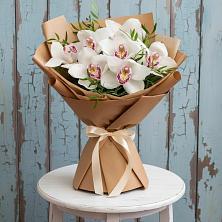 Букет цветов из:  Орхидеи и Розы в Большом Селе